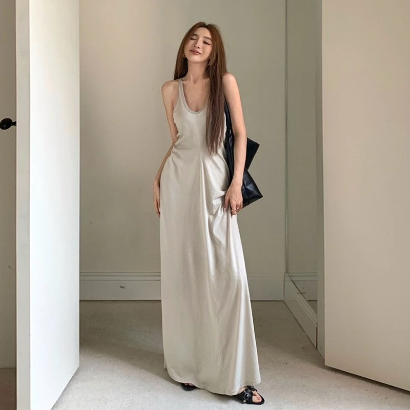 

2025 New Style Elegant Strapless Backless Midi Dress for Women in Summer Lightweight Dress Graceful Sleeveless Long Dress