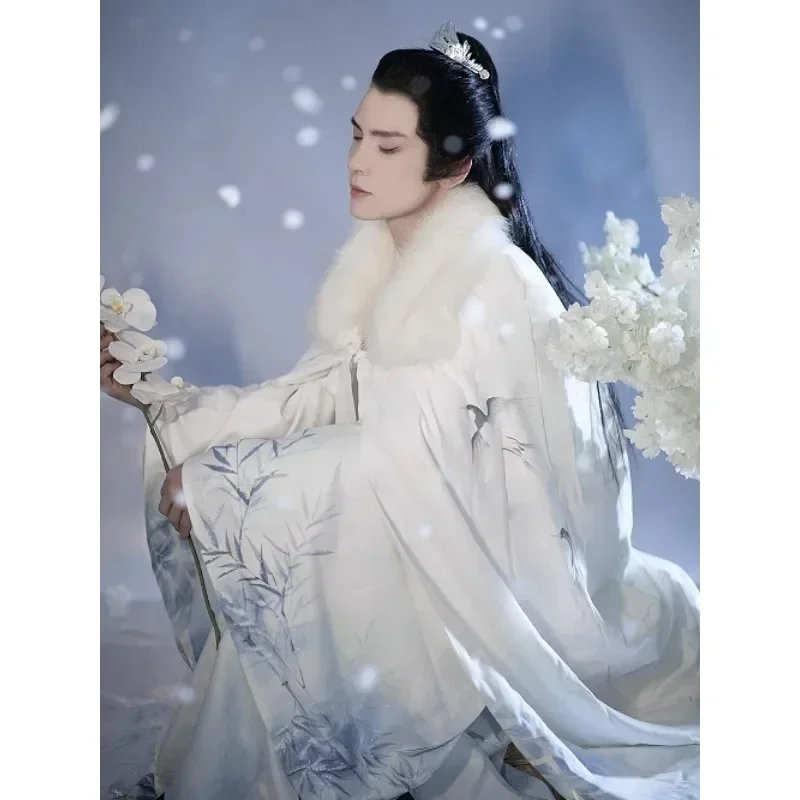 Vestido Hanfu con estampado de bambú blanco Original para hombre, traje de Cosplay con capa cálida de estilo chino para espadachín, invierno, 2023