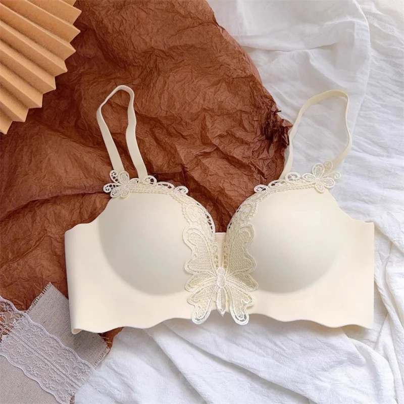 

Soutien Gorge New Butterfly Embroidery Sexy Lace Bras for Small Breasts No Wire Women Black Gather Bras Lenceria Para Damas