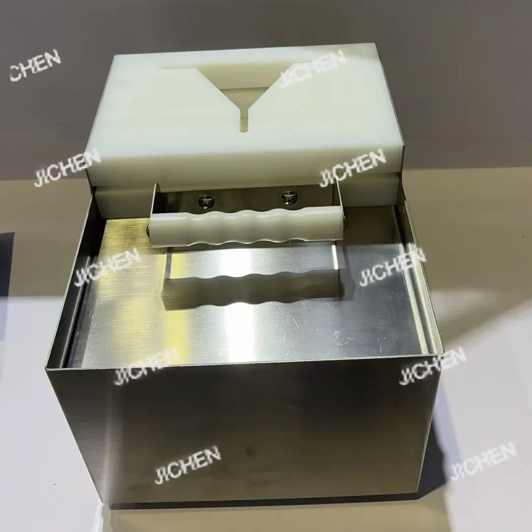 

ZQ Convenience store FamilyMart small triangular rice ball semi-automatic packaging machine rice ball former packing machine