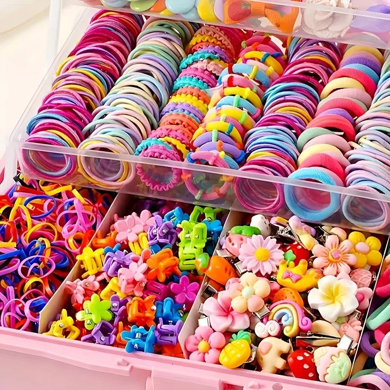 Un ensemble d'accessoires de 718 pièces adapté aux sorties quotidiennes et aux participations aux événements festifs des filles – une collection richement sélectionnée.