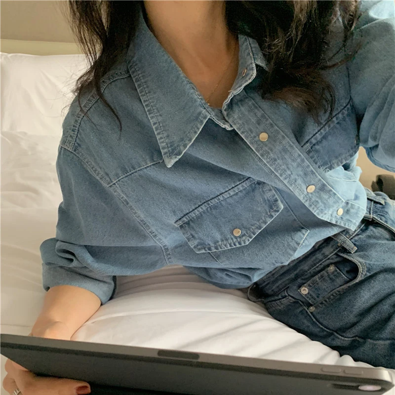 시크 심플 더블 포켓 데님 긴팔 셔츠 여성 초봄 신상 루즈핏 캐주얼 엘레강스 탑 한국 스타일 폴로 카라