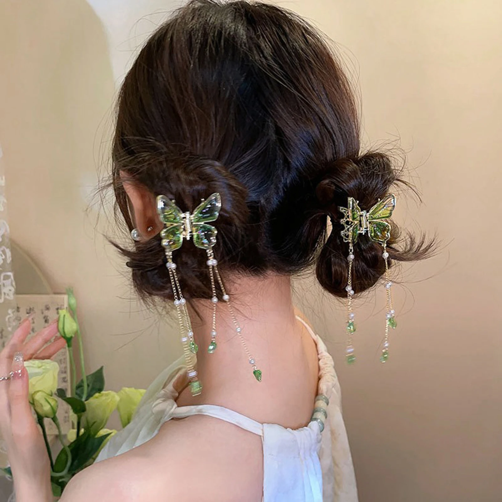 Trendy Gradient Butterfly Hair Claw For Women Elegant Retro Pearl Tassel Hair Clip Little Fresh Summer Metal Hair Accessories