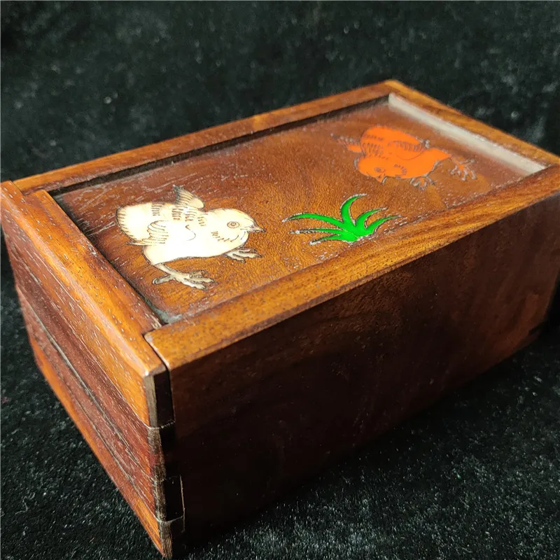 Handicraft shell inlay mechanism box patina