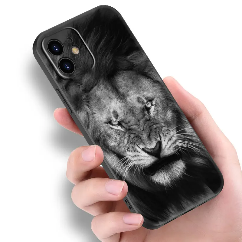 The Lion king animal Black Phone Case For Apple iPhone 15 14 13 12 Mini 11 Pro MAX XR X XS 7 8 Plus SE 2020 2022 Cover