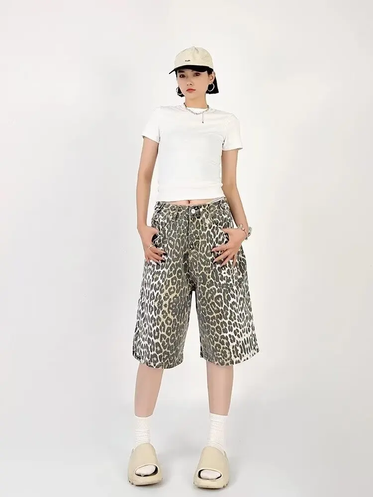 Pantalones cortos de verano para mujer, marca de moda, estampado de leopardo, tendencia Popular, sueltos y informales, pantalones cortos versátiles