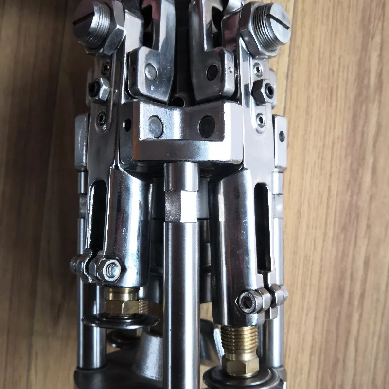 11 Lug Head Cap Screw Capper Head Best Price Capping Head for Glass Bottle Filling Machine Spare Parts