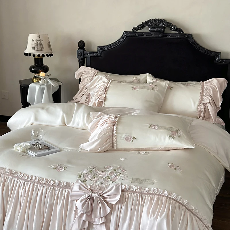 Rose Flower Embroidery Princess Lace Bedding Sets Luxury Lyocell Cotton Bow Ruffle Duvet Coves Set Bed Sheet Pillowcases