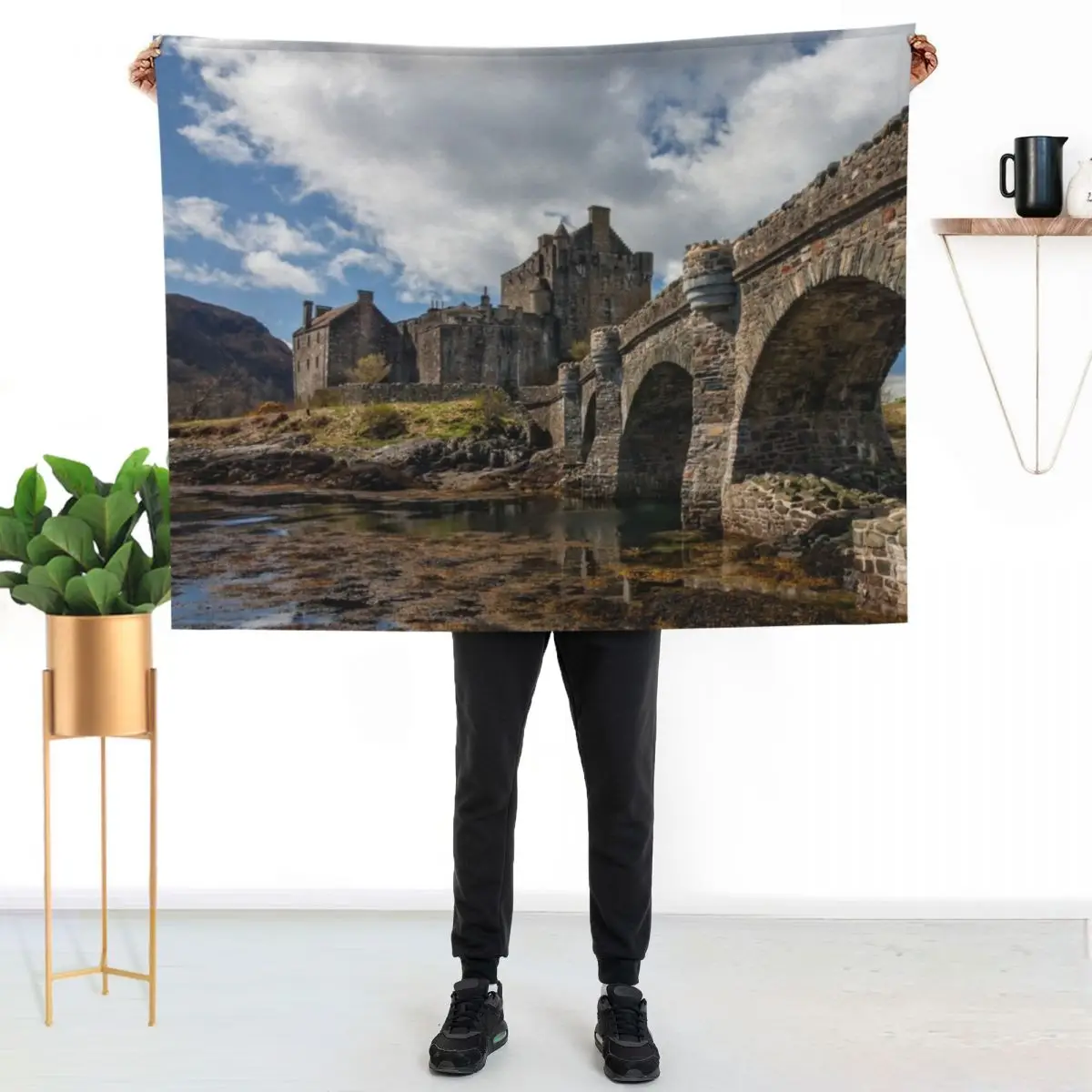 Eilean Donan Castle and Bridge Loch Duich Scotland Throw Blanket Warm Summer Beddings Sofa Luxury Thicken warm winter Blankets