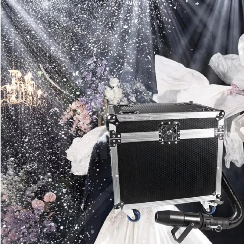 

Super Silent 2000W High Output Metal Artificial Snow Maker Machine Remote Control with 10m Extension Tube and Low Noise