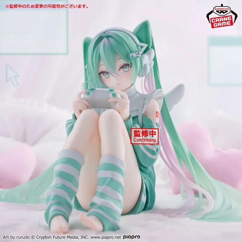 genuine-hatsune-miku-holiday-memories-playing-games-veraction-figure-toys-for-kids-gift-collectible-model-ornaments