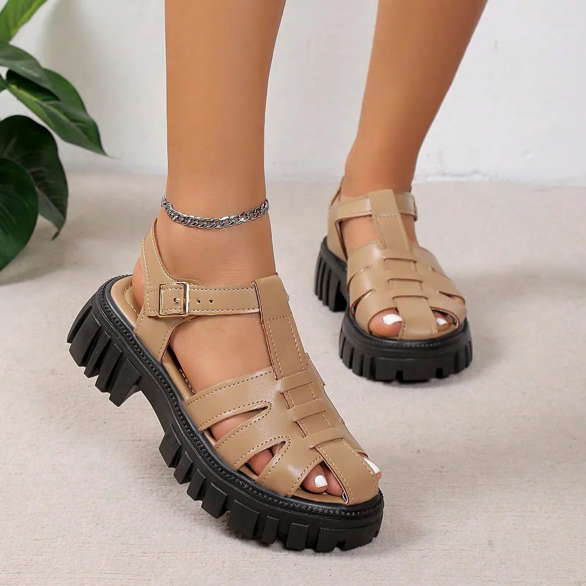 Women Sandals 2024 Summer New Brand Closed Toe Platform Sandals Rome Buckle Strap Square Round Toe Fashion Shoes for Women