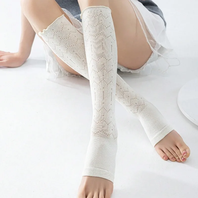 Beinwärmer für Damen, einfarbig, mit Aussparungen, niedlicher Rüschenbesatz, kniehohe Damensocken, neue dünne Baumwollsocken für Frühling und Sommer