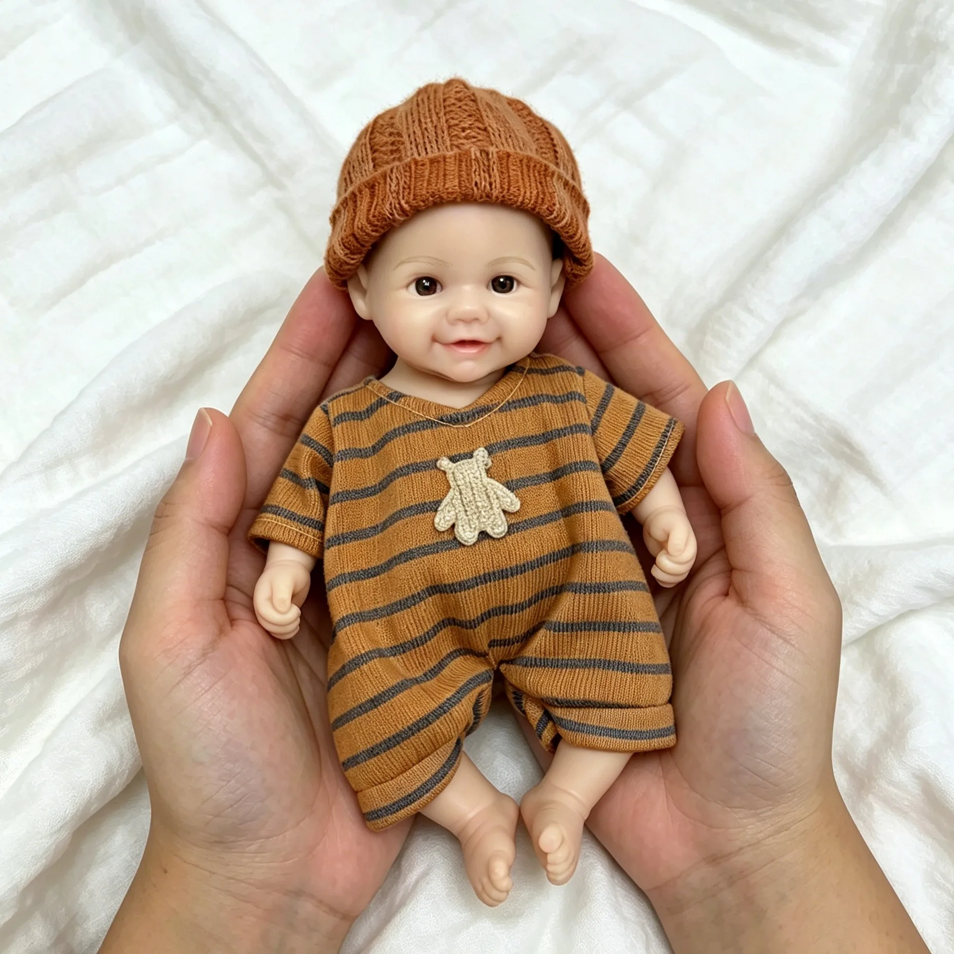 

6 Inch Mini Silicone Reborn Baby Doll Vivienne Small Cute Newborn Baby Doll Can Choose Girl Or Boy For Birthday Gifts