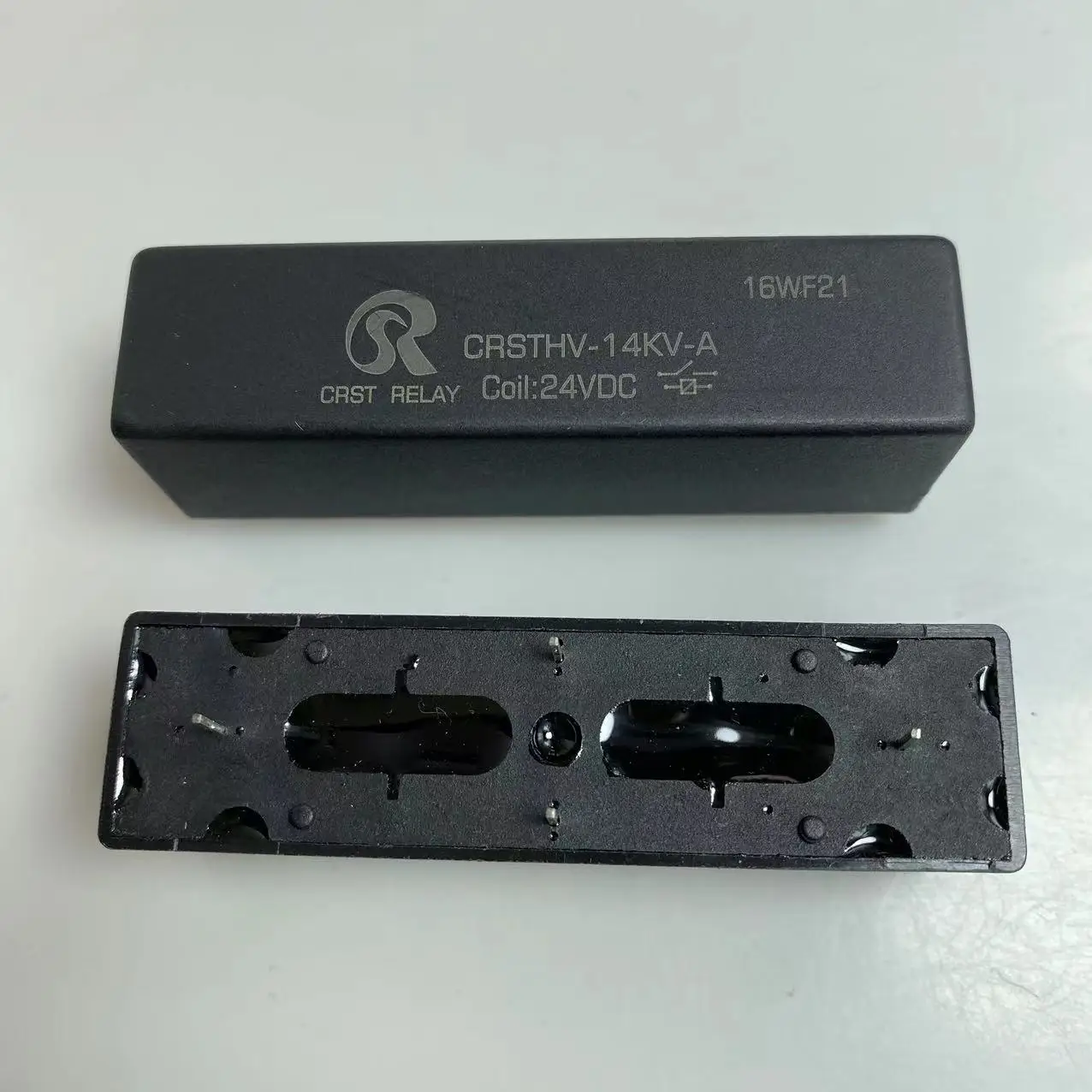 

CRSTHV-20KV-A Высоковольтное герконовое реле 12 В постоянного тока (с выводами 30 см), нормально открытое