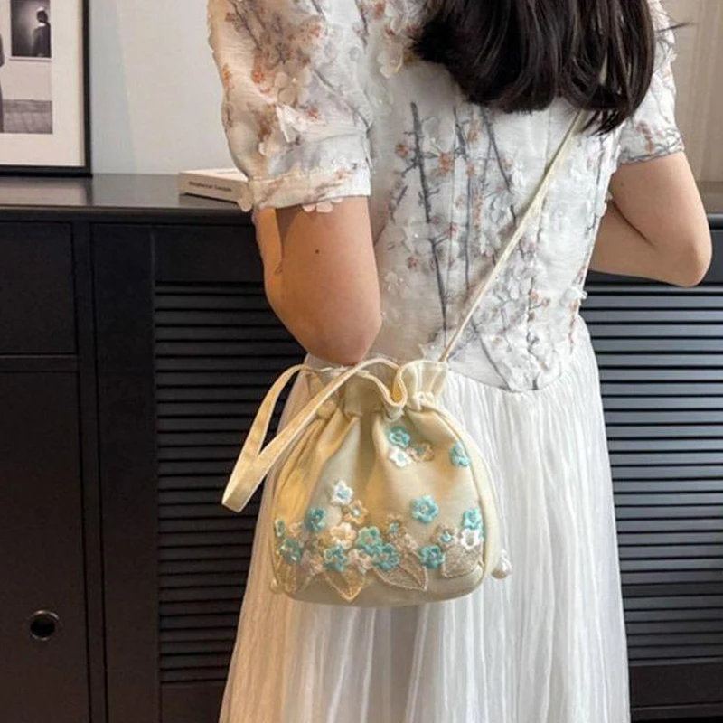 Fashionable One Shoulder Bucket Bag New Embroidered Casual Crossbody Bag image 5
