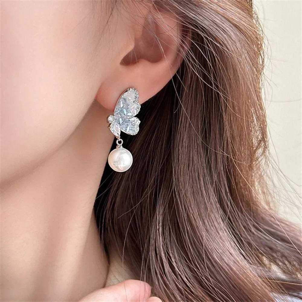 Fashion Elegant Zircon Pearl Crystal Butterfly Dangle Earring Female Light luxury Temperament Sparkling Stud Earrings For Woman