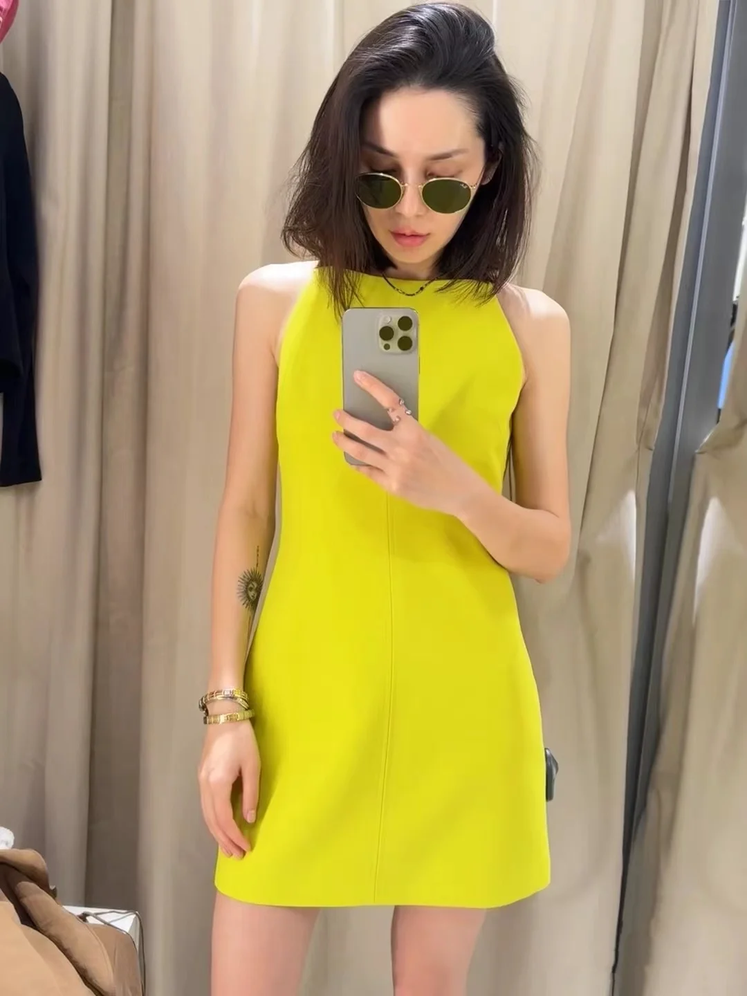 Letnia Nowość Damska Słodka i Elegancka Kamizelka Bez Rękawów z Dekoltem w Serek, Dopasowany Krój, Wysoki Stan, Linia A, Styl Koreański