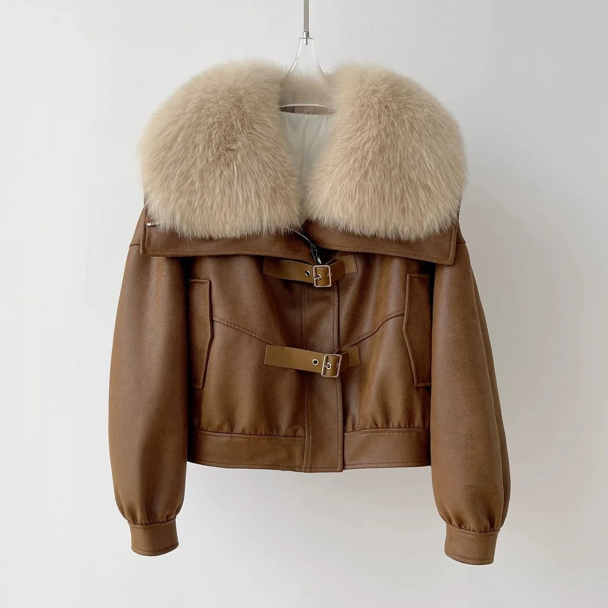 Cappotto di pelliccia invernale da donna 2025 Jaet Simulazione Moto Sle Pelliccia intercata e piumino Parka interno