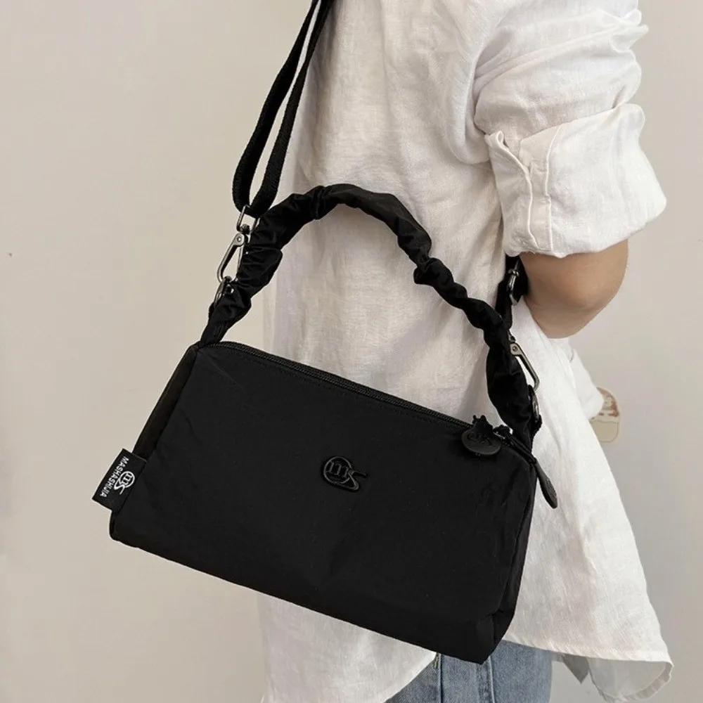 Modna torba na ramię z długim paskiem, uniwersalna, lekka torba crossbody, wielokieszeniowa, wytrzymała torba listonoszka.