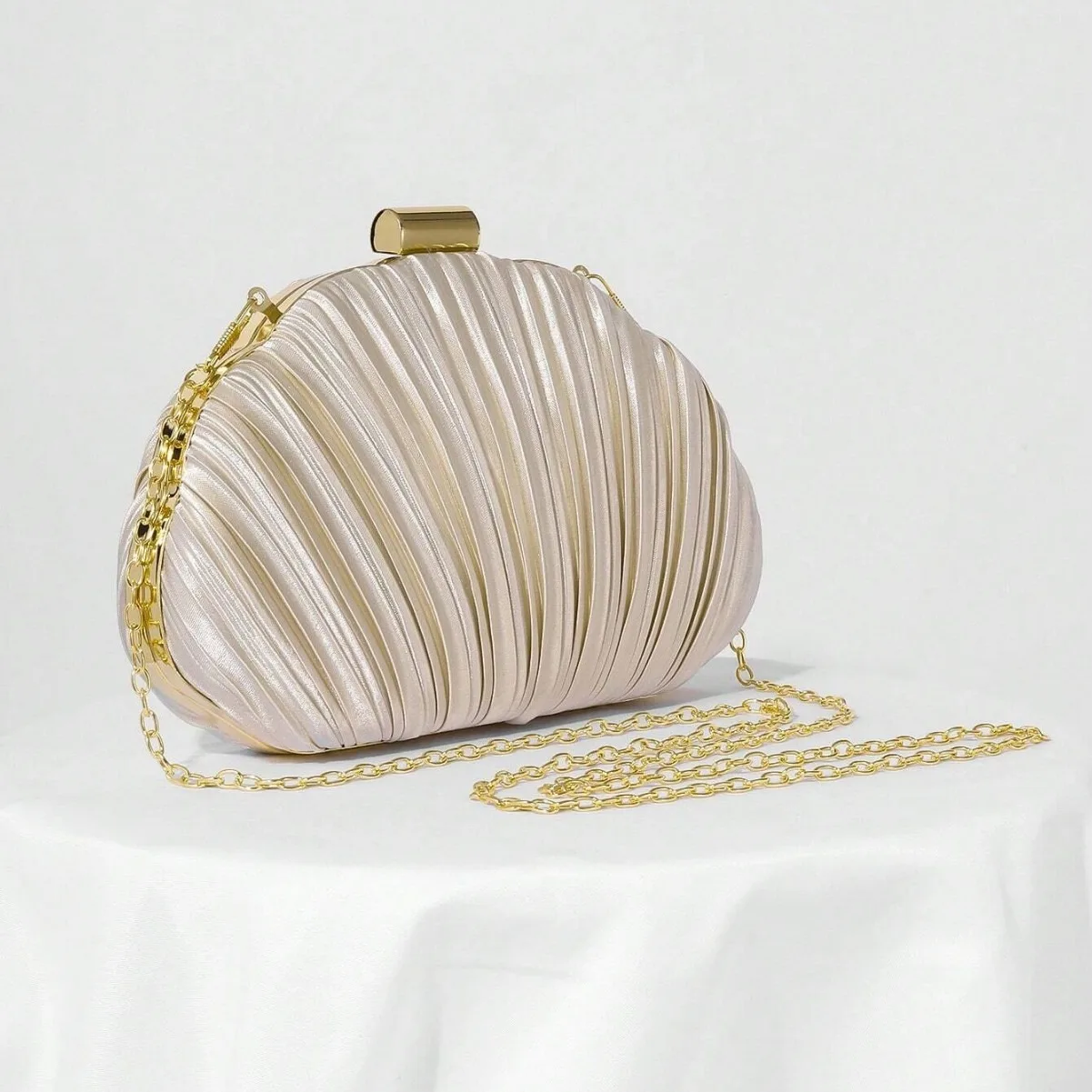 

Женская роскошная вечерняя сумка с дизайном ракушки, плиссированные сумки через плечо с цепочкой, элегантный банкетный клатч, блестящая сумочка-клатч