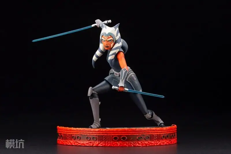 FSTW008 Star Wars The Clone Wars Young Ahsoka Tano Anakin Anime Action Cartoon Figure Modello come regalo per la decorazione della collezione