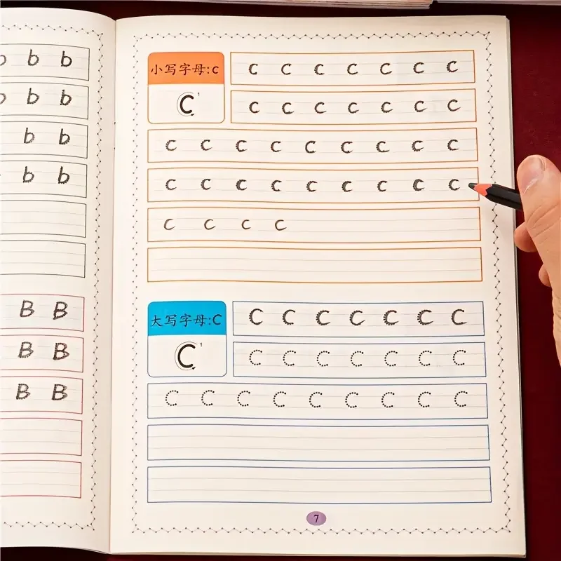 32 صفحة كتاب ممارسة الكتابة الأبجدية تتبع المصنف أنشطة التعلم ما قبل المدرسة ABC تتبع الخطوط الموجهة كتاب