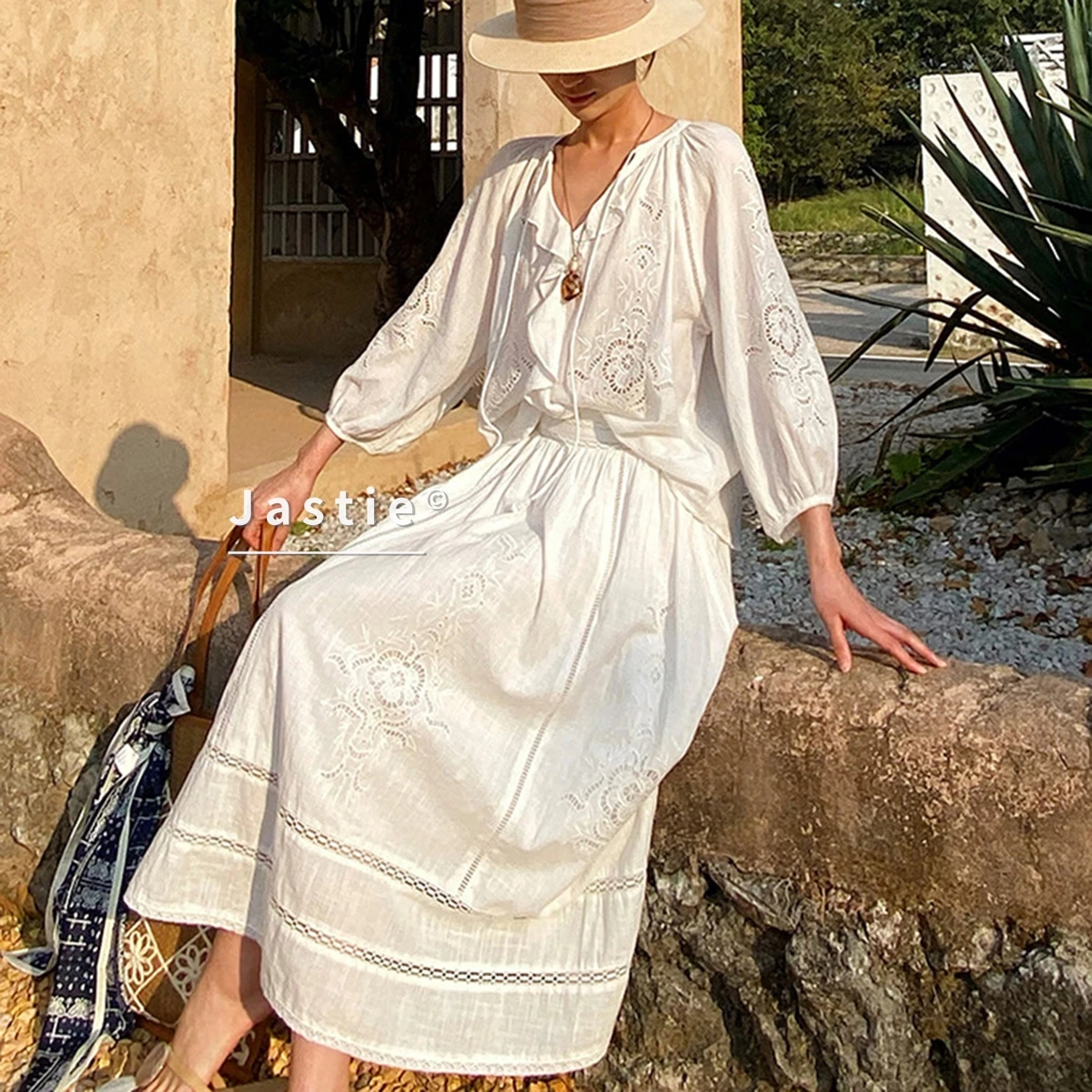 

Elegant White Cotton Two Piece Set Women Ruffle Lace Long Sleeve Blouse And Maxi Skirt Boho Vacation Outfits Beachwear 2026 New