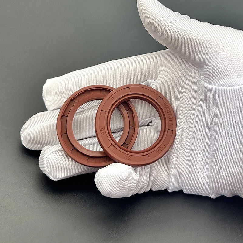 Seal oli rangka Fluororubber TG4 tahan korosi tahan suhu tinggi tahan aus FKM ID 22mm~24mm OD 35mm~50mm
