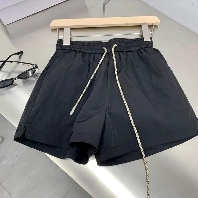 Solid Shorts Women Casual Loose Parachute A-line Wide Leg Shorts Safari Style Elastic Waist Hot Pants Streetwear Women Clothing