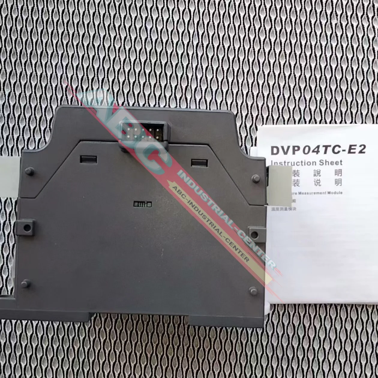 상자에 들어 있는 새 제품 DVP04PT-S DVP04TC-E2 PLC 모듈