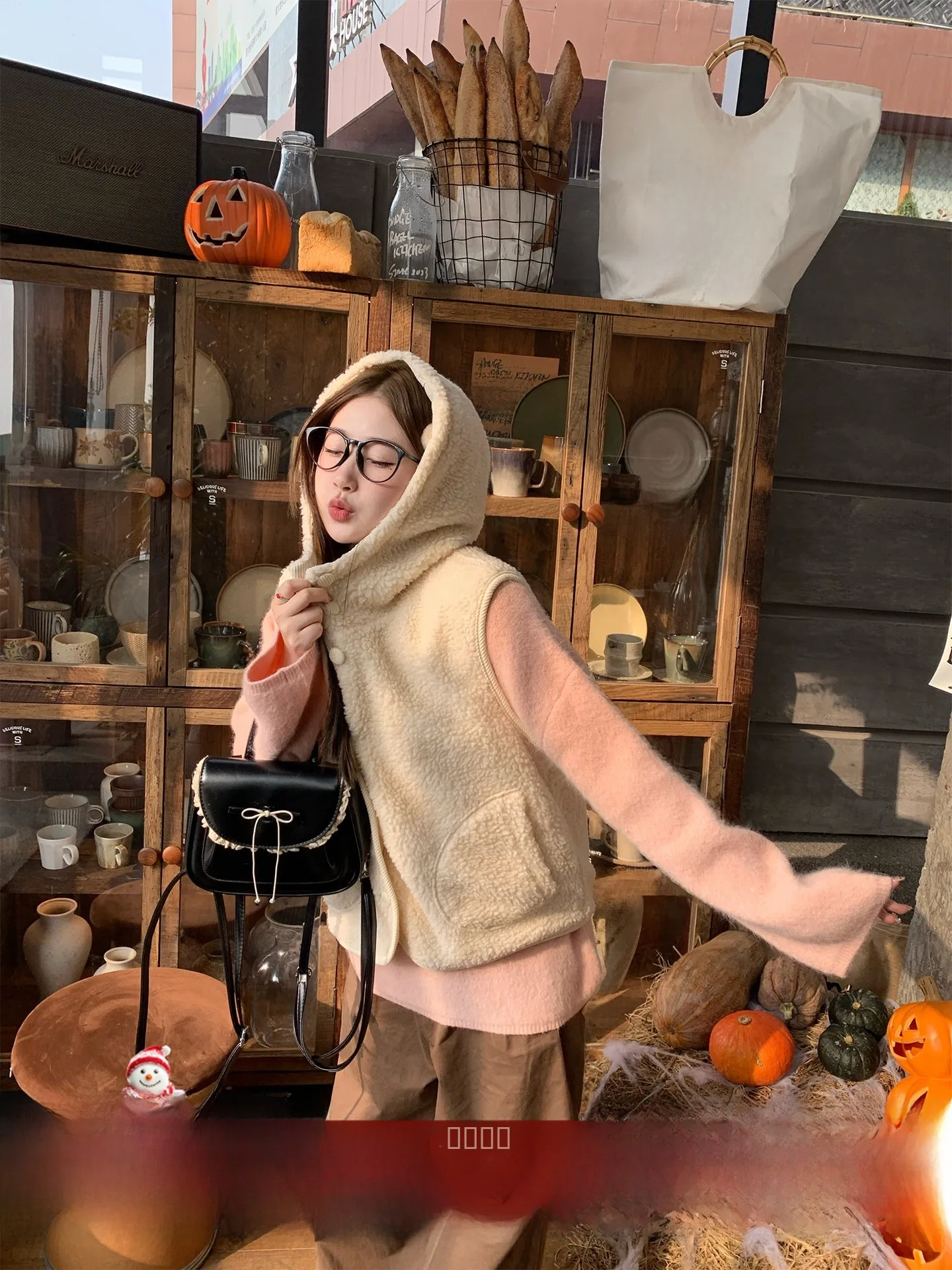 

Футболка Susu, женский жилет с капюшоном из меха ягненка, осенне-зимний свободный многослойный топ из смеси хлопка из полиэстера с одной пуговицей