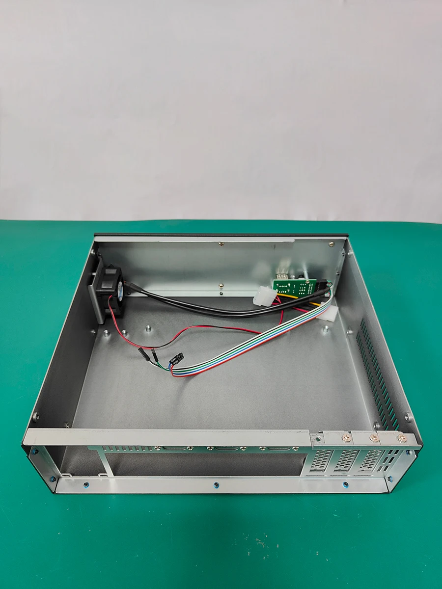 ITX Small Chassis  3 Half Height Slots  Multiple Serial Ports  Compatible with FLEX Power Supplies  Embedded Computer Case