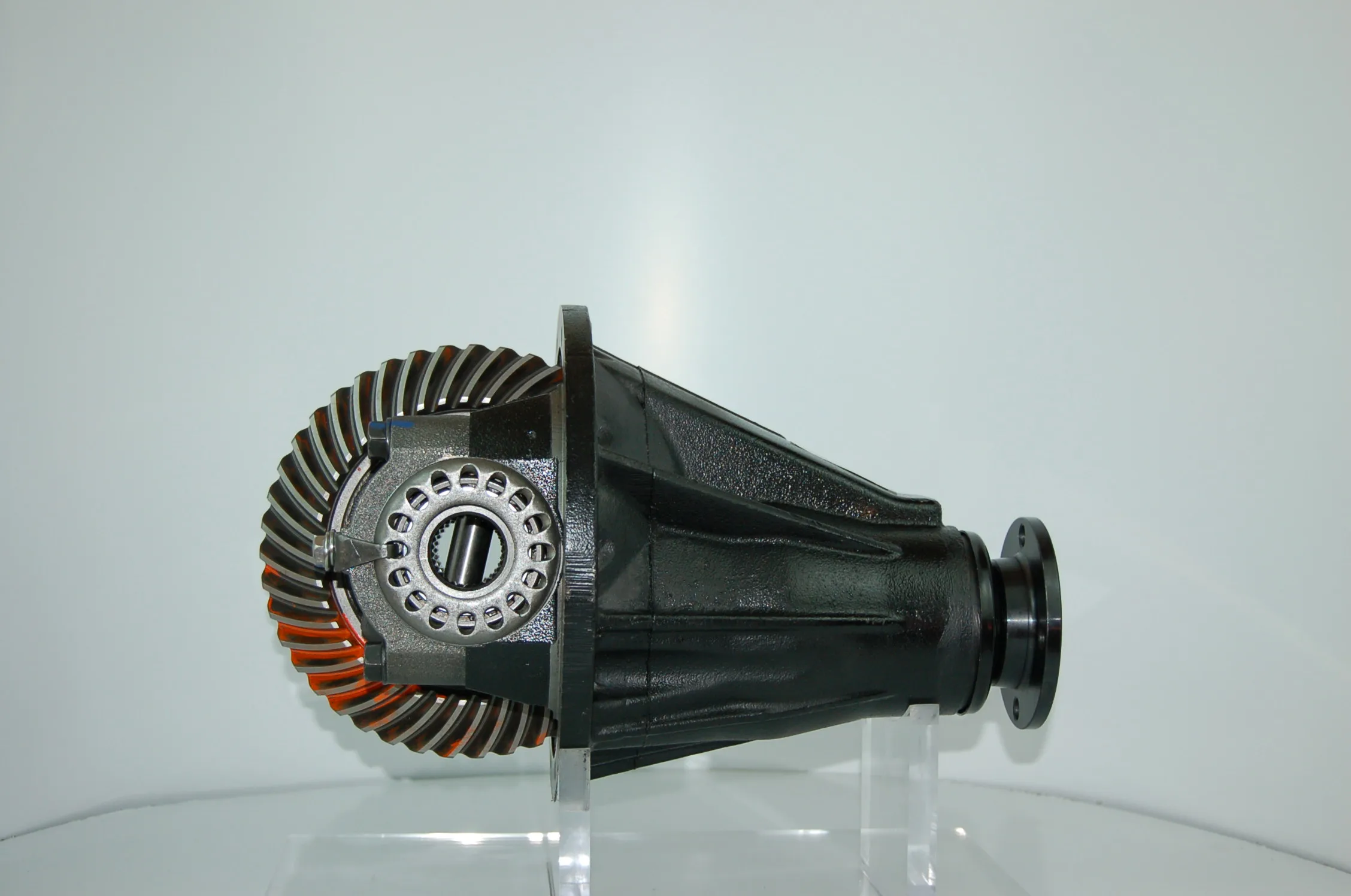 TRH203L-REPDKV 2TRFE 1101-1312 41:9 FGR = 4.555 41110-3D261 41110-3D262 New Differential from the Hays Gulf Corporation
