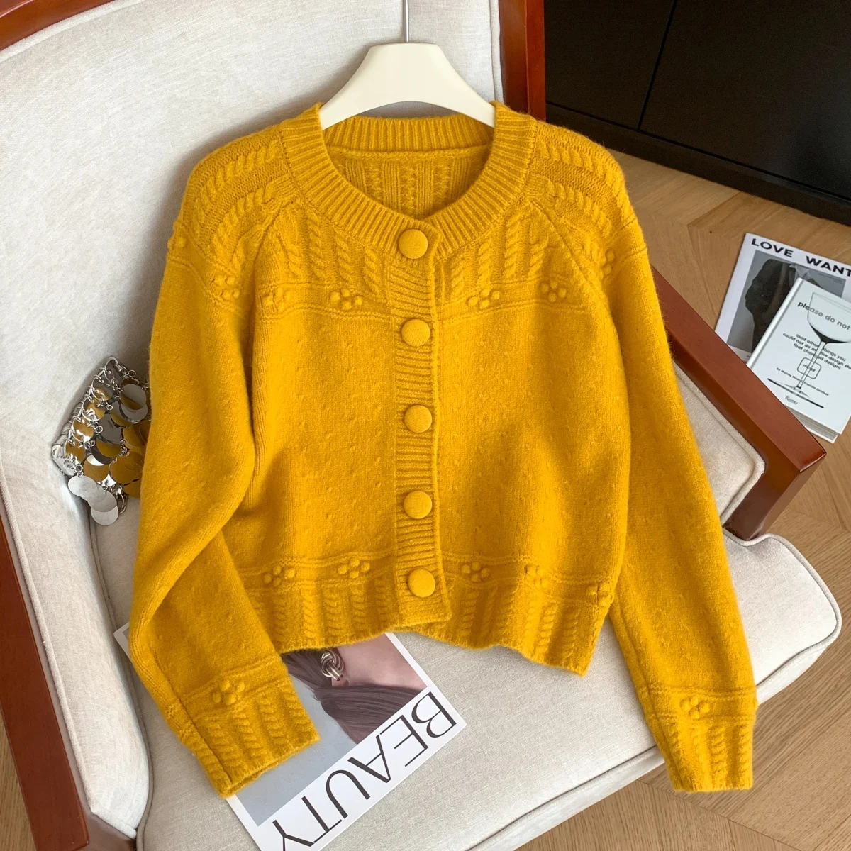 

Женский желтый кардиган, свитер Y2k, винтажный элегантный джемпер 2000-х годов с круглым вырезом, вязаный укороченный свитер с длинными рукавами для женщин, зима 2025