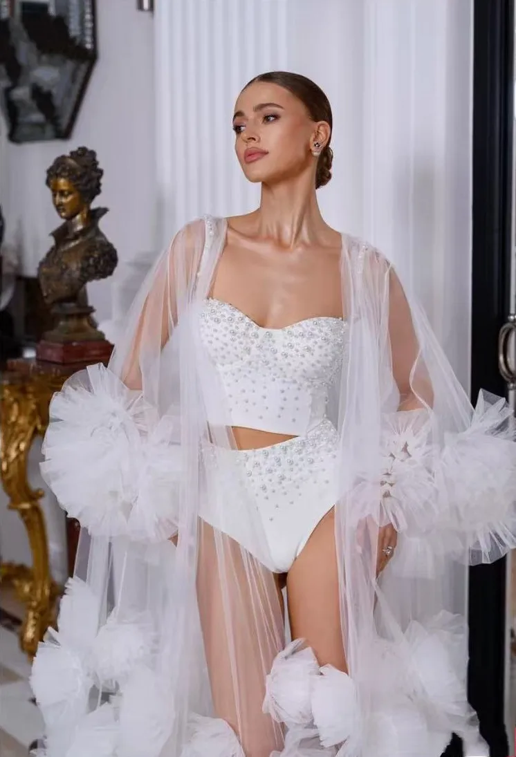 Ruffled Layered ผู้หญิงงานแต่งงานชุดวันหยุดดูผ่านฤดูใบไม้ผลินุ่ม Tulle พรหมชุดเจ้าสาว Robe Sheer แขนยาวชุดราตรี