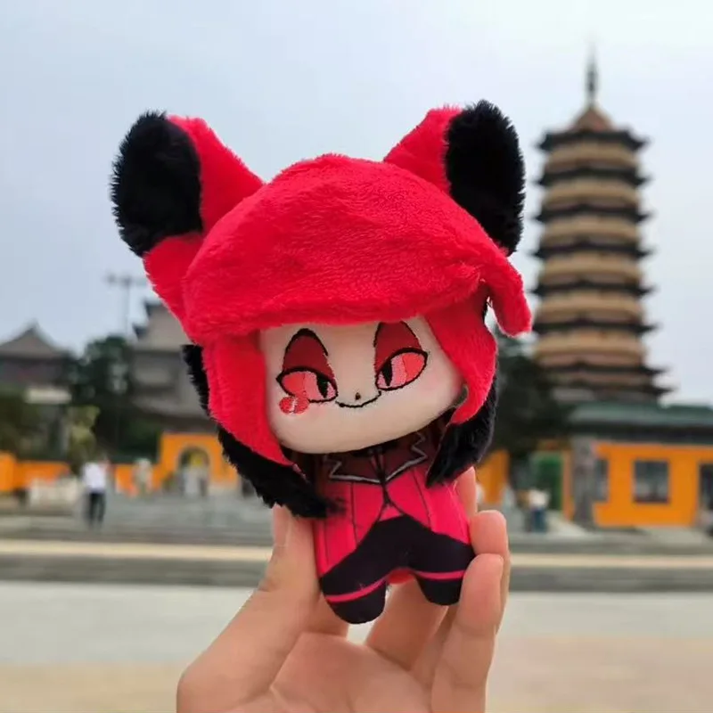 

Плюшевая кукла Аластор из Hazbin Hotel, 15 см, милая мультяшная мягкая игрушка, брелок для рюкзака, декоративный аксессуар, подарок для мальчиков и девочек на праздник