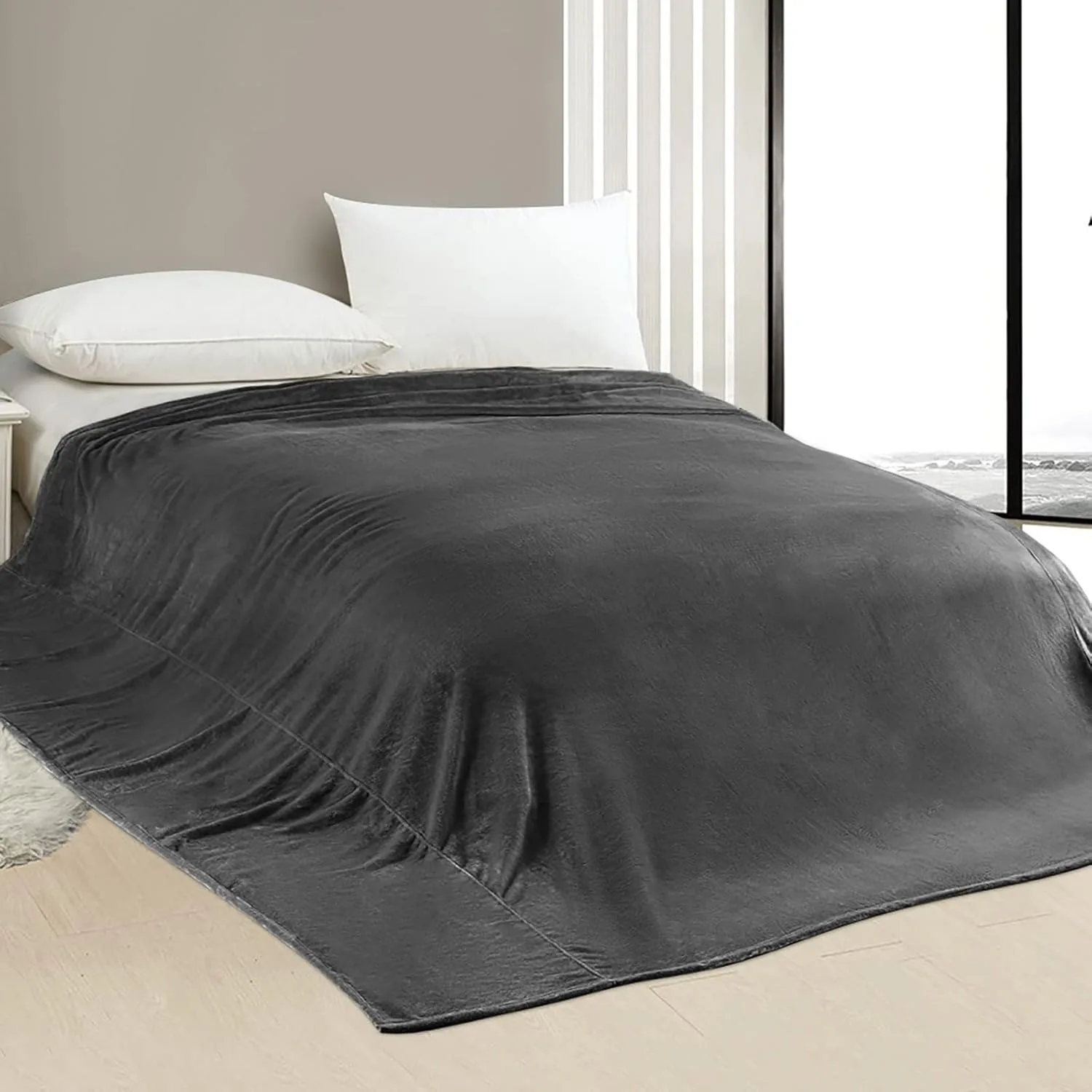 Extra Large Oversized Blanket - Soft Companion for Bed Sofa Travel Camping - Giant Soft Blanket for Family And Outdoors