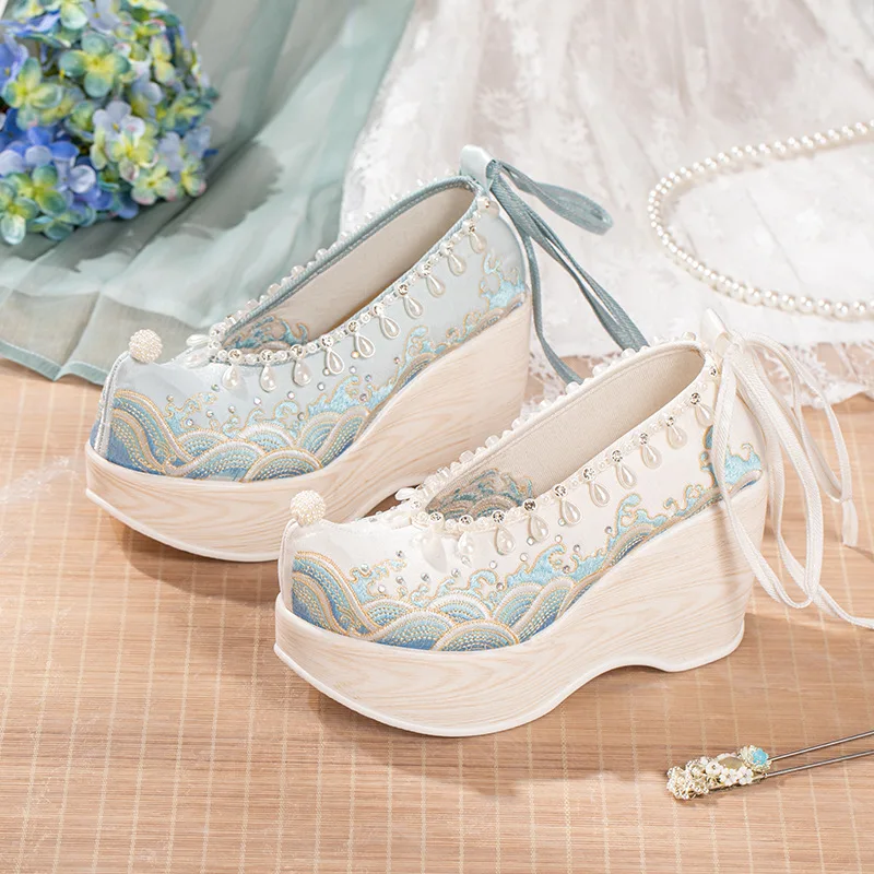 

Autumn Hanfu Shoes Embroidered Shoes Heel 8.5cm Height-increasing Hanfu Shoes