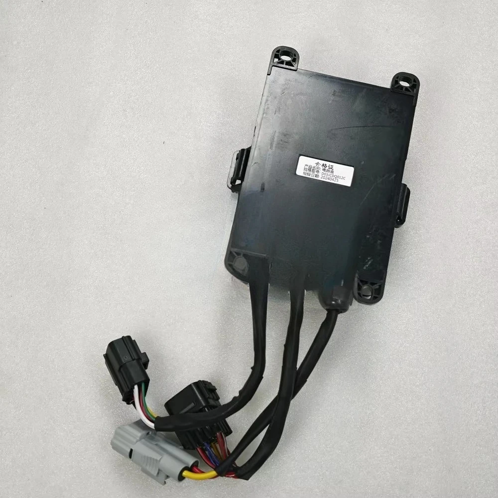 

Factory Price Diesel Machinery Engine Parts Fuse Box
