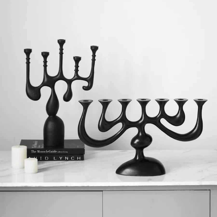Modern French Simple Porous Resin Candle Holder Ornament Vintage Creative Art Silver Home Crafts Desktop Hotel Party Decoration