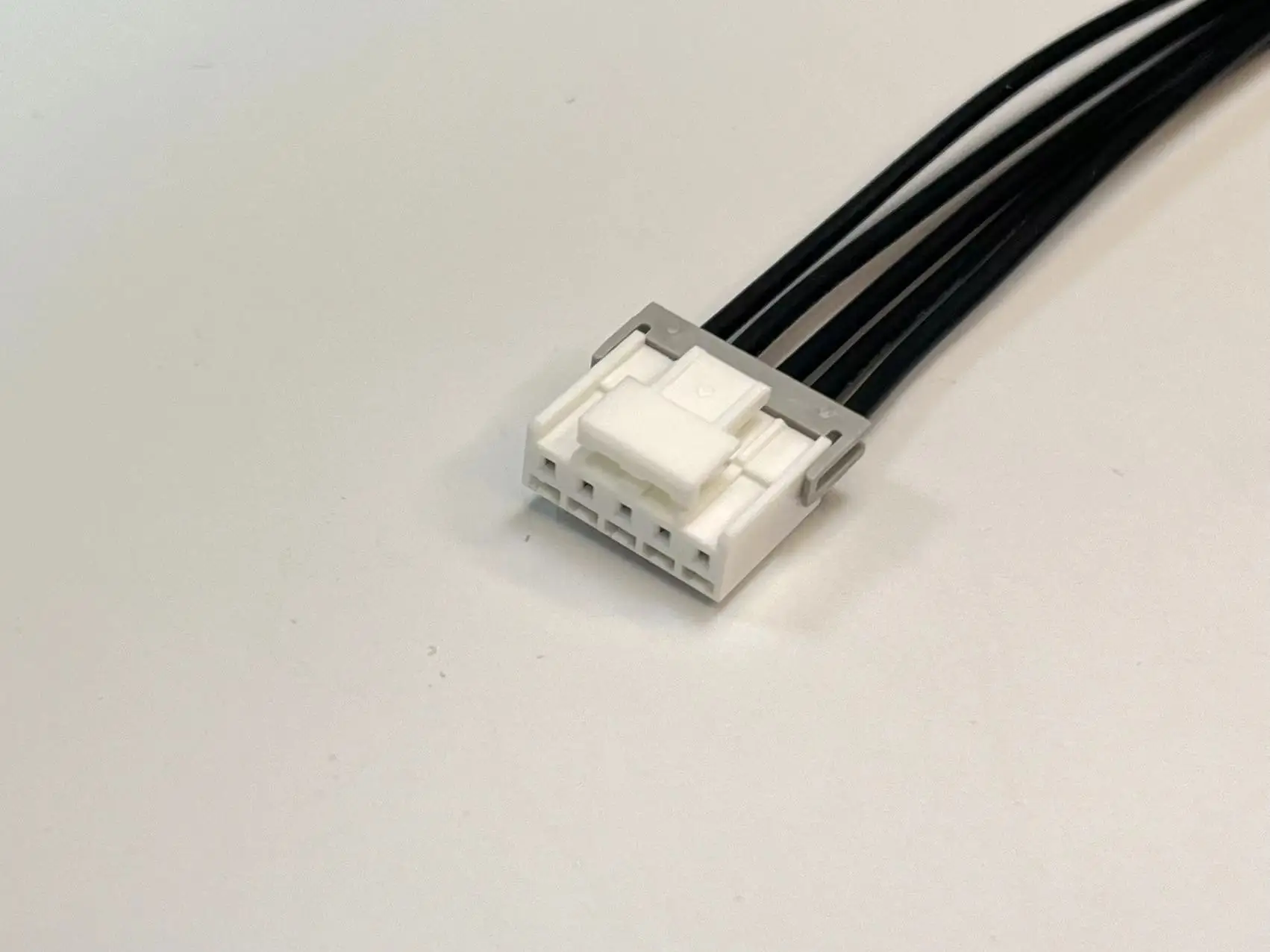 

51163-0500 Жгут проводов, кабель OTS MOLEX Mini Lock с шагом 2,50 мм, 5P, с TPA, OFF THE SHELF, быстрая доставка