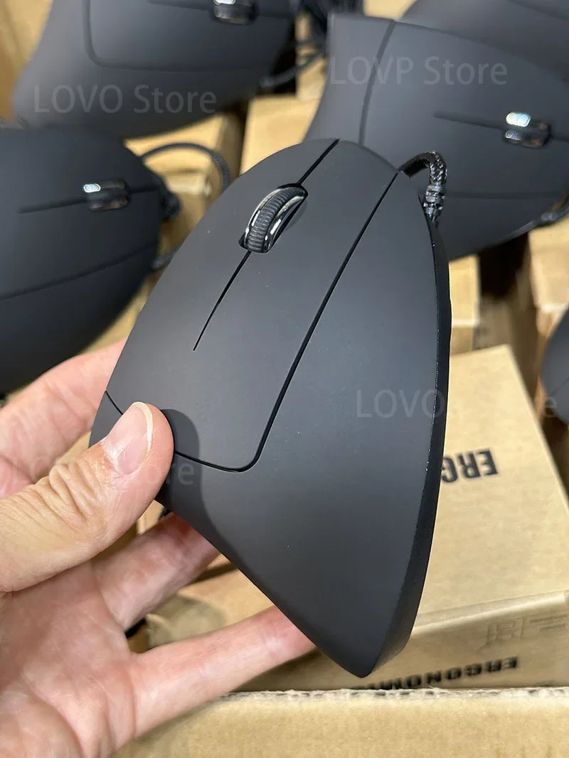 Comfortable grip, streamlined design, vertical grip, vertical mouse, wireless wired mouse based on cochlear bionic computer