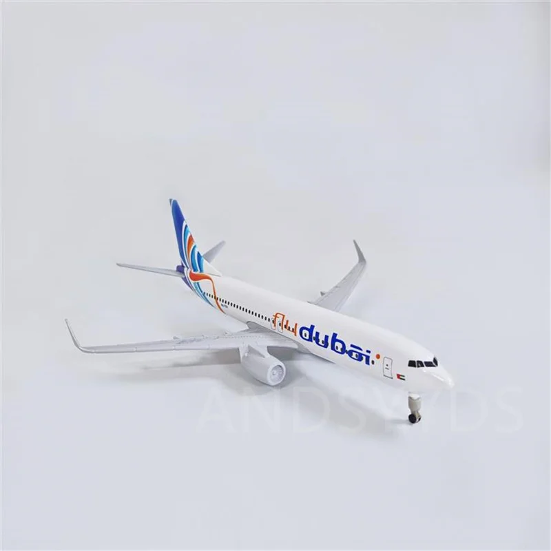 1:400 مقياس الطائرات المعدنية B737 دبي نموذج طائرات الخطوط الجوية 20 سنتيمتر دييكاست طائرة لعب ألعاب أطفال هدايا مصغرة الديكور