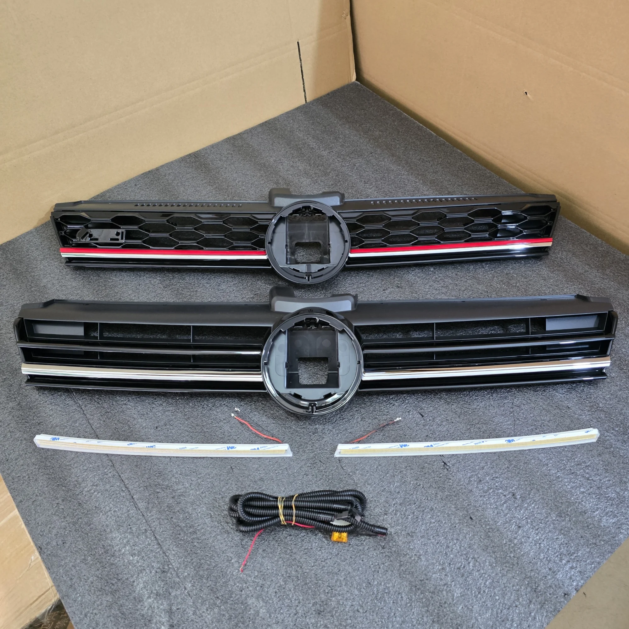 OEM+ Glänzend schwarzer Frontstoßfängergrill mit LED-Leuchten DRL für Volkswagen Golf MK7.5 TSI TDI GTI R R-Line 2017-2020