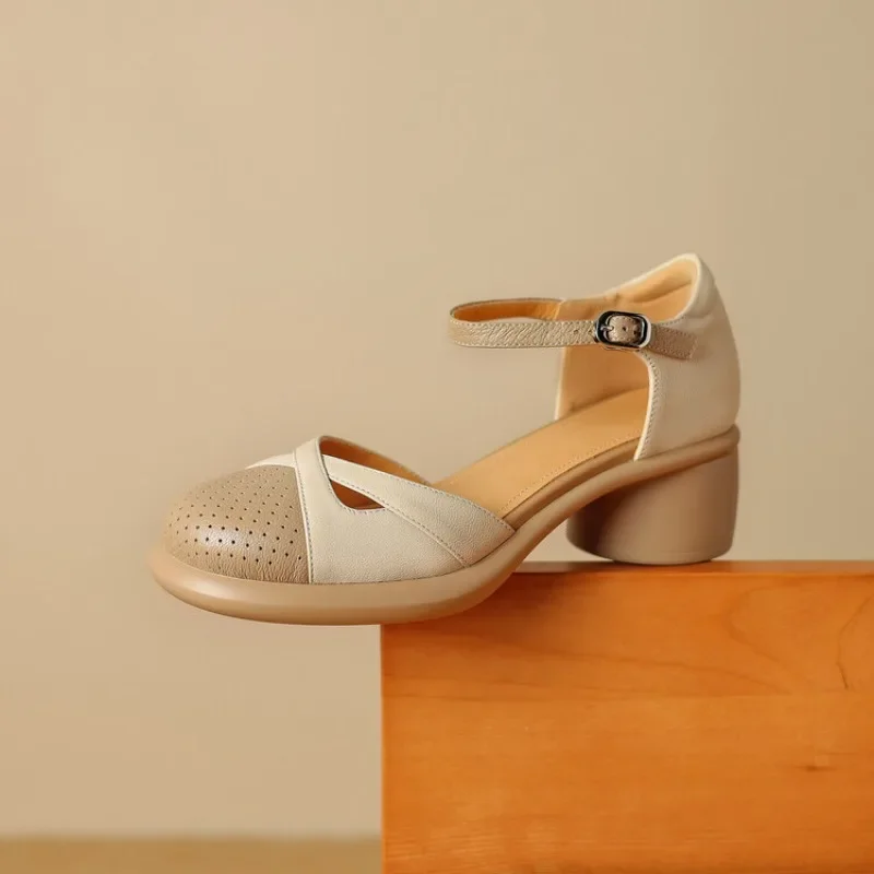 Round Heeled oco Design sandálias com cor bloqueio, elegante e respirável