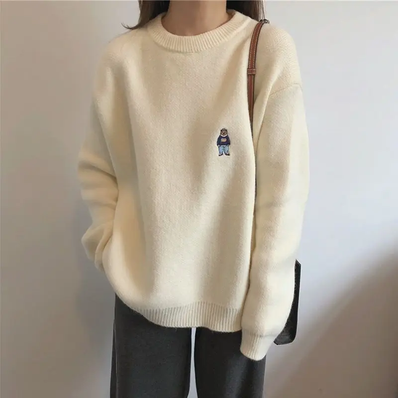 Soft and waxy sweater for women 2024 autumn and winter cartoon bear new bottoming shirt versatile thickened pullover sweater top