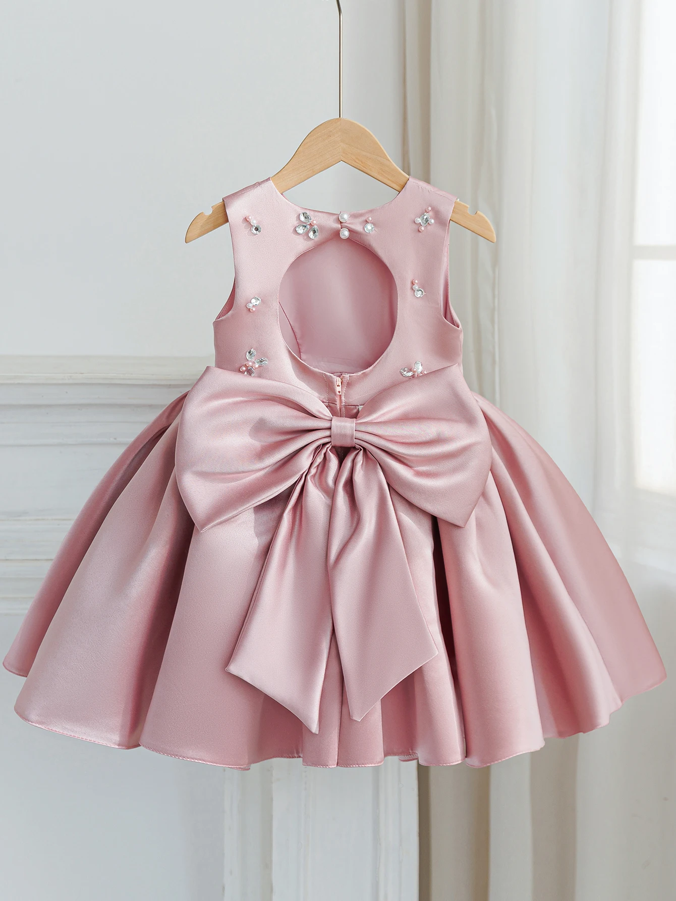 Elegant Party Formal Dress, Decorated with Gemstones, Satin Fabric with Big Bowknot, Princess Dress for Girls, Banquet, Birthday