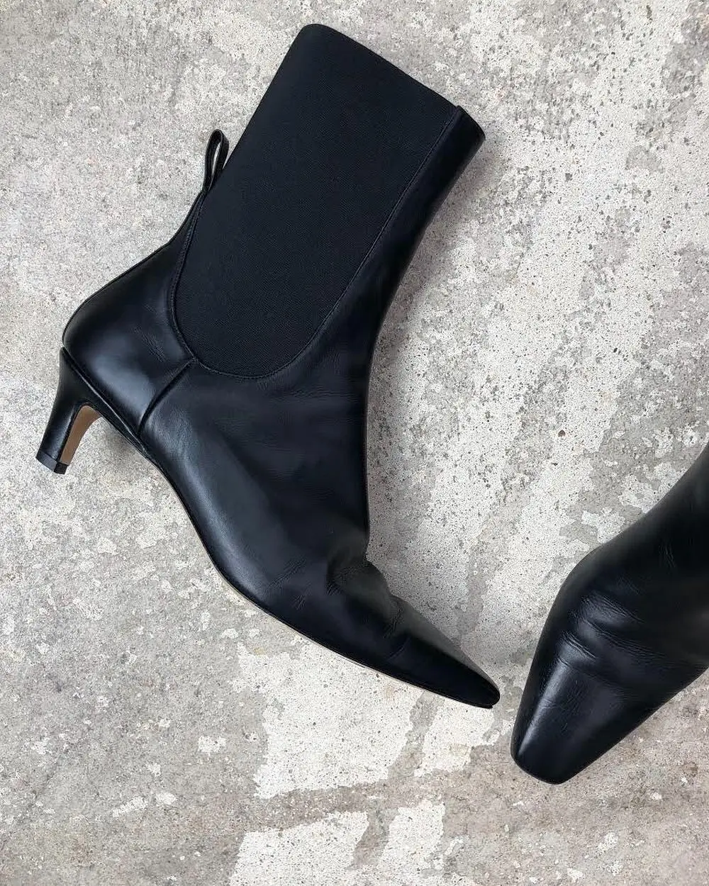 2021 Spring and Summer New Real Leather Ladies Black Minimalist Pointed Toe Socks  Shoes Low-heeled Ankle Boots Women