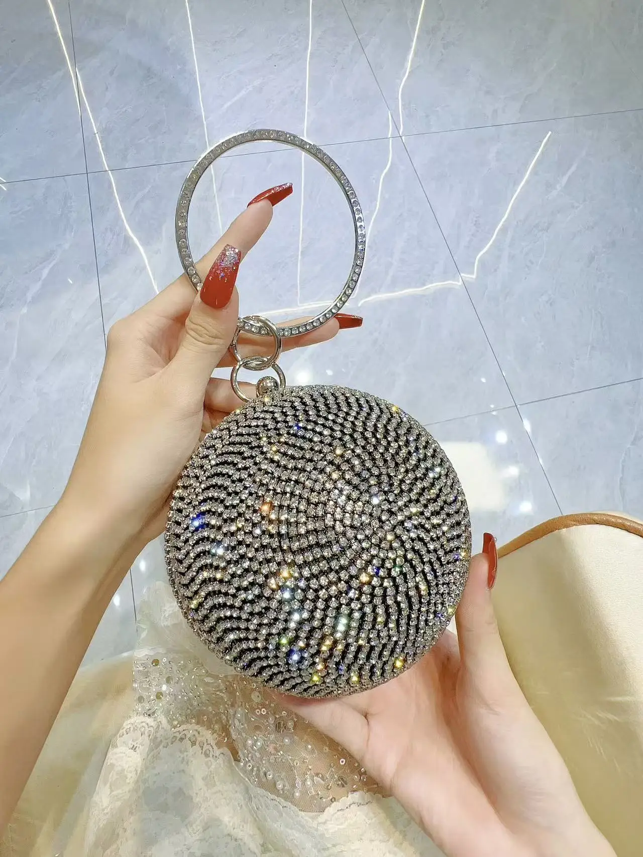 Luxury Bling Circular Ball Women Handbag Glitter Shiny Rhinestones Diamond Evening Bag Wedding Party Clutch Purse Crossbody Bag